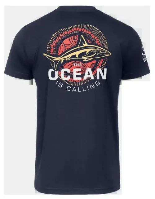 SSI Mens T-V Neck The Ocean is Calling Gr. L